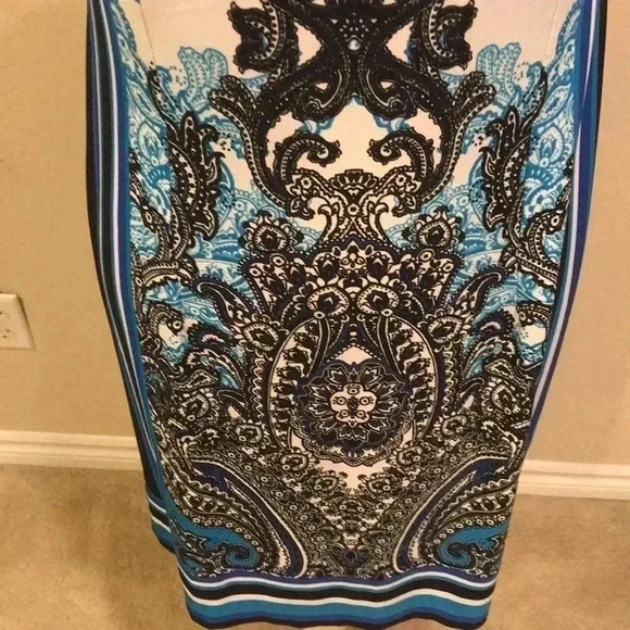 NWT Sandra Darren Abstract Dress w/Sheer & Silver Metallic Neckline-Size 6 - Picture 6 of 10